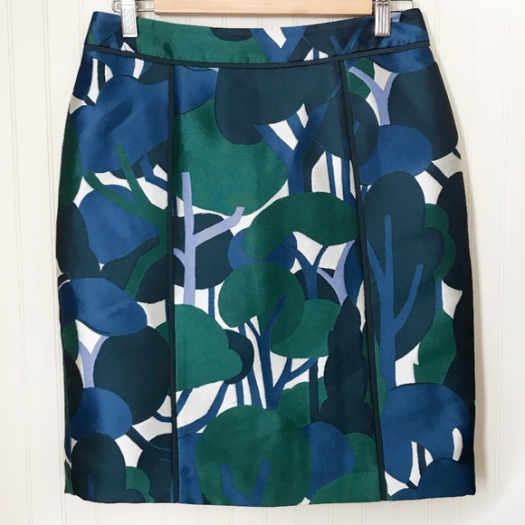 Ann Taylor A skirt - Picture 3 of 5